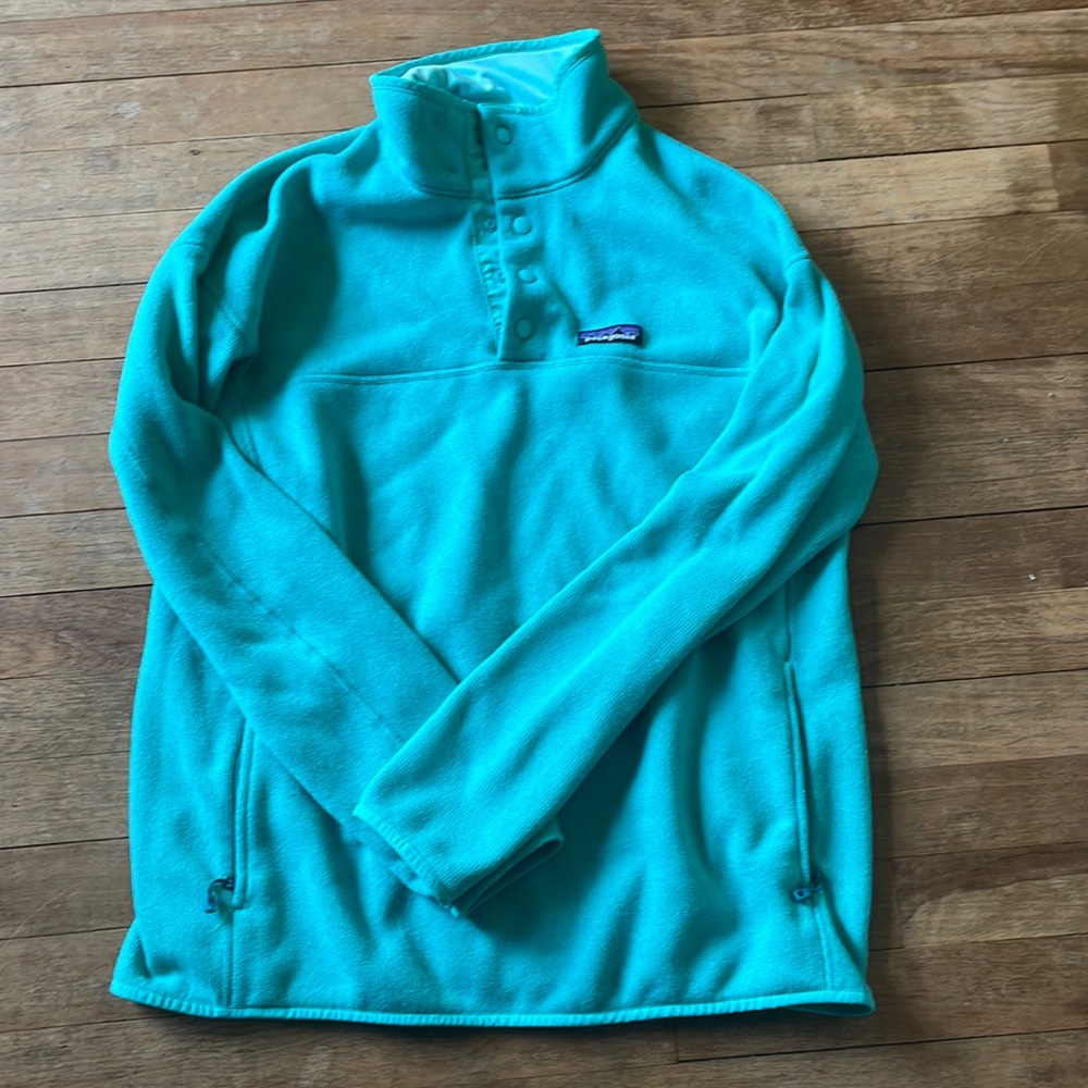 Women’s Patagonia Sweatshirt